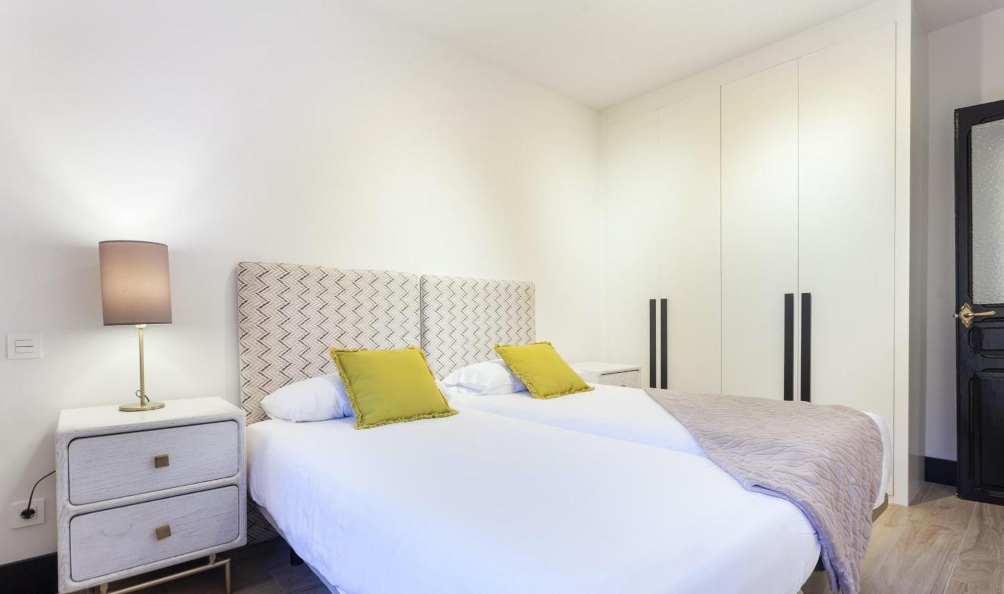 Apartamento Atocha II En Madrid Bagian luar foto